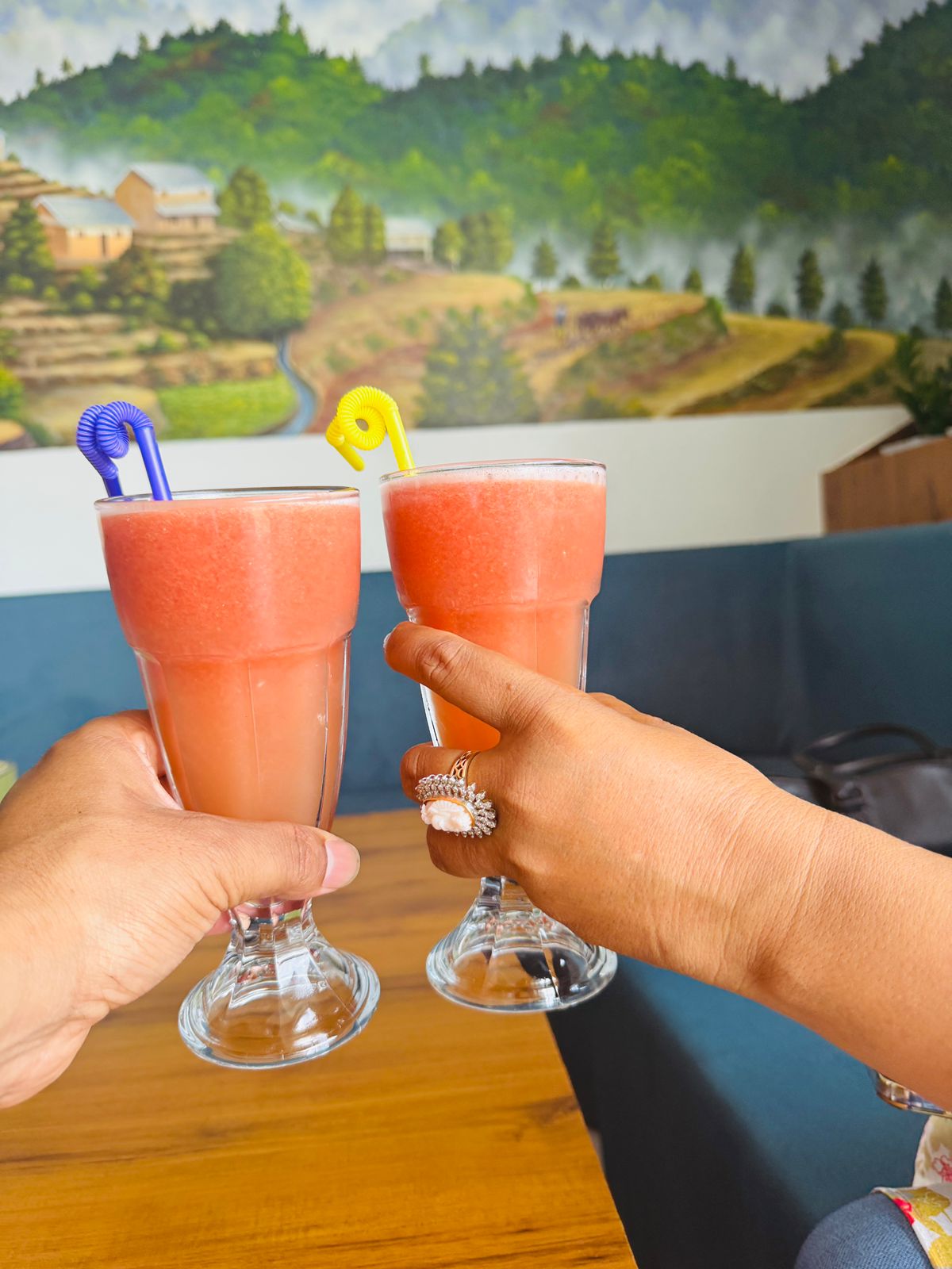 Signature Shakes & Smoothies